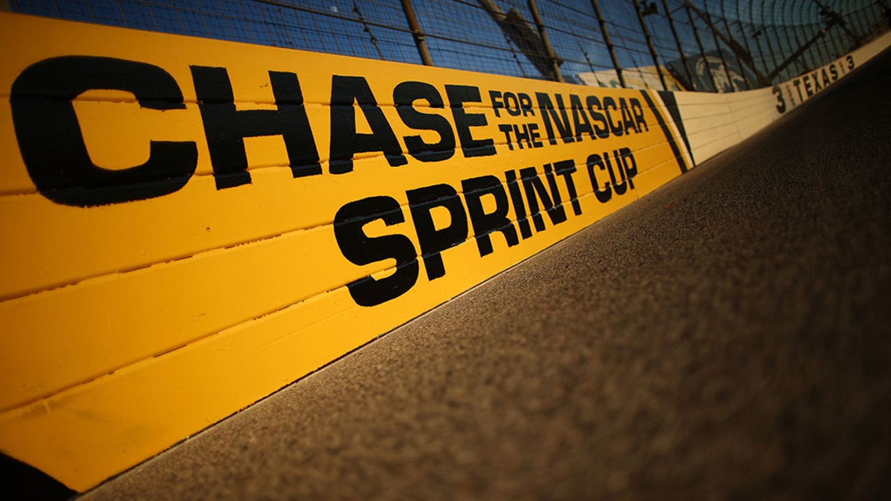 Sprint won't remain title sponsor of top NASCAR series past '16
